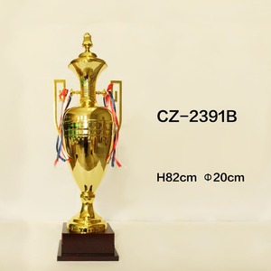 2023 Venta caliente metal World Sports Award <span class=keywords><strong>copa</strong></span> <span class=keywords><strong>de</strong></span> trofeo <span class=keywords><strong>de</strong></span> metal para <span class=keywords><strong>campeones</strong></span> trofeo <span class=keywords><strong>de</strong></span> gran tamaño con Base <span class=keywords><strong>de</strong></span> madera - Product Image 4