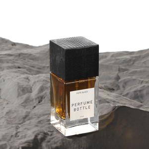 Bán buôn sang trọng 30ml 50ml vuông rõ ràng chai nước hoa nắp đen tùy chỉnh chất lượng cao chai nước hoa thủy tinh với hộp - Product Image 2