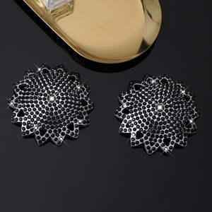 Empanadas de pezón de diamante completo, cubierta de pezón de diamantes de imitación, sujetador reutilizable, pegatina de pecho <span class=keywords><strong>para</strong></span> fiesta salvaje - Product Image 3