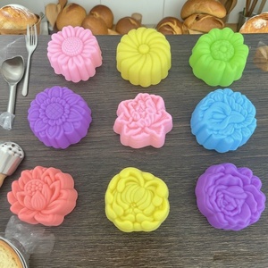 <span class=keywords><strong>Mini</strong></span> <span class=keywords><strong>moule</strong></span> à gâteau en <span class=keywords><strong>silicone</strong></span> 5 cm en forme de fleur, coloré, pour muffins, puddings, gâteaux de cristal, mochi, mooncakes et gelées - Product Image 2