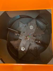 穀物草のわらとベールを粉砕するための高効率で経済的な400立方メートルのバレルクラッシャー - Product Image 4