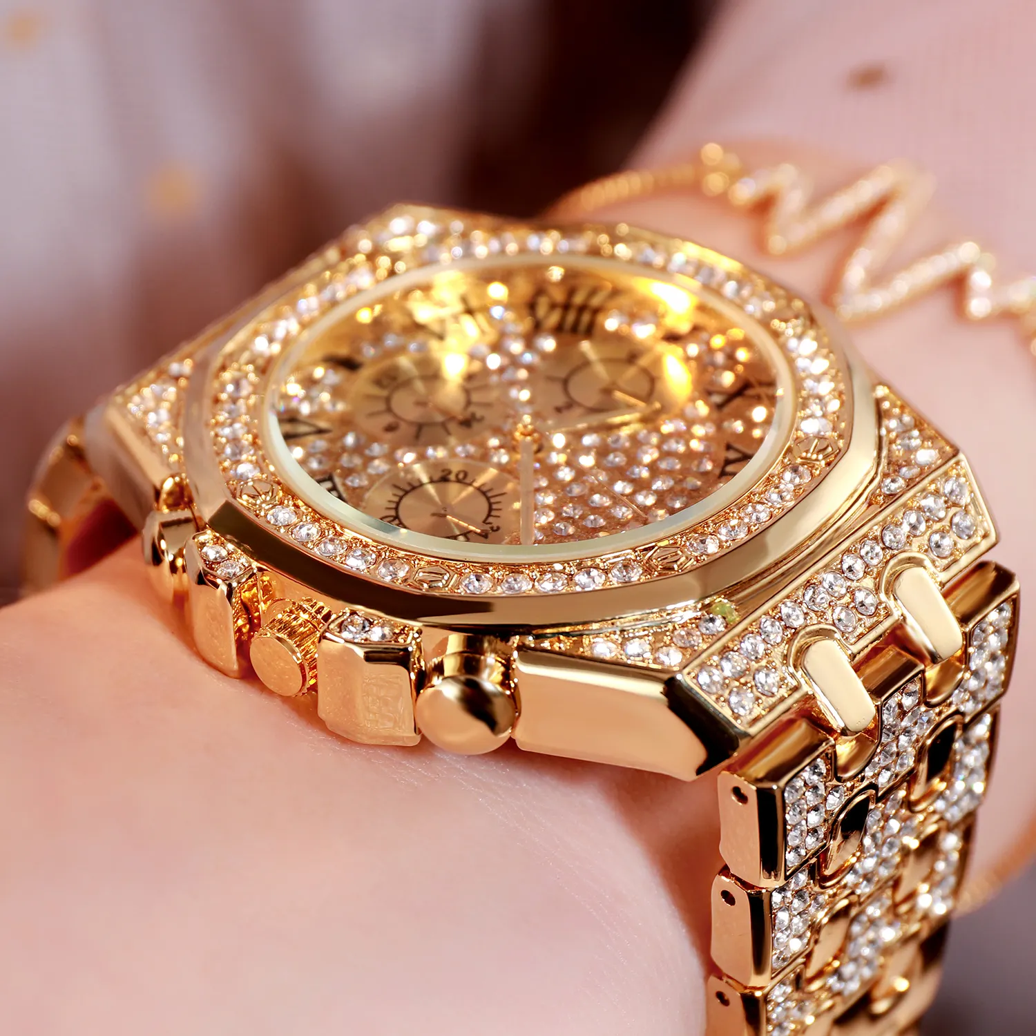 विश्वसनीय और सस्ते Mens उच्च गुणवत्ता हीरे की घड़ियों के लिए वेलेंटाइन उपहार सेट घड़ियों लड़कियों ब्रांड