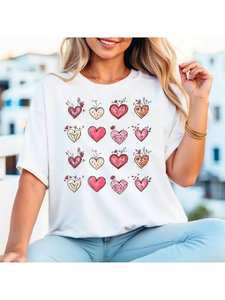 Maglietta Unisex Chillmann per San Valentino con Cuori, Manica Corta, Collo Tondo, Vestibilità Regolare, Design Disegnato a Mano, 100% Cotone, Primavera Estate - Product Image 3