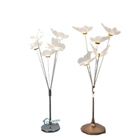 Personnalisé 5 têtes LED papillon acrylique planche fer Art mariage pièce maîtresse fête hôtel lampadaire décor avec alimentation AC