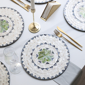 Set <span class=keywords><strong>de</strong></span> <span class=keywords><strong>table</strong></span> rond <span class=keywords><strong>de</strong></span> luxe doré en forme <span class=keywords><strong>de</strong></span> coquillage <span class=keywords><strong>de</strong></span> cristal pour mariage, décoration <span class=keywords><strong>de</strong></span> <span class=keywords><strong>table</strong></span> à manger - Product Image 2