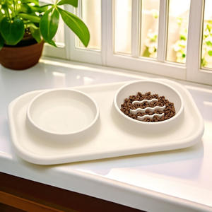 Bol multifonctionnel pour aliments lents pour animaux de compagnie Bol en silicone anti-renversement pour <span class=keywords><strong>chiens</strong></span> de petite taille et de taille moyenne Bol d'eau solide pour chat - Product Image 1