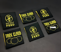 Etiquetas Tejidas Personalizadas para Prendas, Etiqueta Tejida para Camiseta Polo 100% Algodón, Etiqueta Tejida con Holograma, Etiqueta Tejida Impresa con Pliegue Central