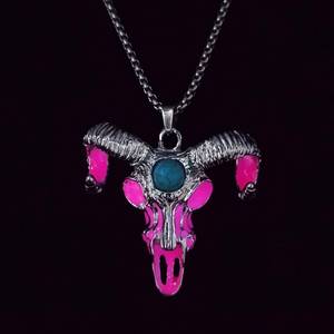 Collier en acier inoxydable pour homme, pendentif goutte à goutte d'huile multicolore en alliage lumineux corne de chèvre crâne Punk - Product Image 2