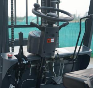 מלגזה חשמלית בעלת ארבעה גלגלים 1 טון 1.5 טון 2 טון לטיפול במחסנים מלגזות סוללה מוגבהות להעמסה ופריקה מלגזת משאיות - Product Image 4