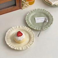 Assiettes à dessert en céramique haut de gamme, plats de service modernes et minimalistes, compatibles micro-ondes, pour une esthétique Instagram.