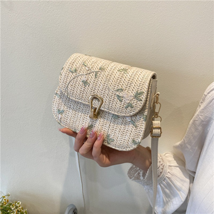 Sac mini en paille tendance et élégant pour femme – Nouvelle collection : Sac bandoulière chic et polyvalent en dentelle tressée - Product Image 2