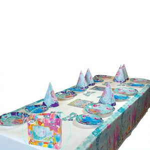 <span class=keywords><strong>Vaisselle</strong></span> <span class=keywords><strong>jetable</strong></span> en papier : 16 assiettes, gobelets, serviettes, couverts, nappe, centre <span class=keywords><strong>de</strong></span> table, pompons suspendus, sirène, Halloween, Noël - Product Image 2