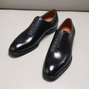 Zapatos Modernos de Oficina y Trabajo con Cordones, Punta en Pico, Hechos a Mano con Cuero Genuino, Cómodos, Transpirables y con Suela Impermeable - Product Image 3