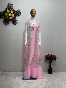 Designer Boutique Haut de travail lourd en crochet et Lahengha avec Dupatta Travail de cordon lourd Lehenga Choli avec travail Dupatta - Product Image 3