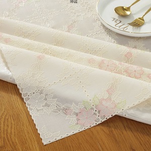 Nappe rectangulaire en PVC brodée, imperméable, pour usage domestique, motif plantes et fleurs - Product Image 1