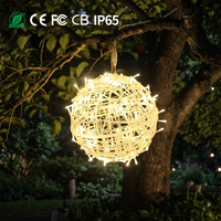Guirnalda de Luces LED de Navidad con Bolas de Ratán de 20/30/40CM, IP65, Luces Decorativas para Exteriores, Árboles y Jardines