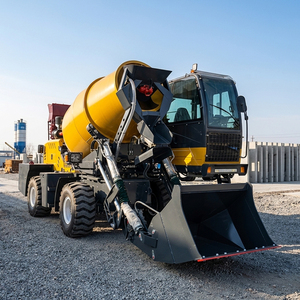 Bétonnière à <span class=keywords><strong>prix</strong></span> compétitif 2m³ auto-chargeante sur <span class=keywords><strong>camion</strong></span> mobile à vendre auprès <span class=keywords><strong>d</strong></span>'<span class=keywords><strong>un</strong></span> fabricant chinois - Product Image 1