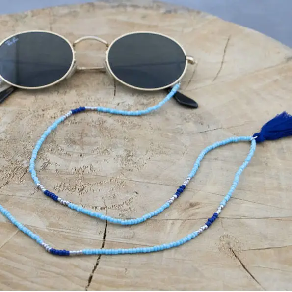 Sunglasses Holder Strap Around Neck Acrylic Eye Glasses Hanger Keeper Beaded Eyeglass Chains For Women & Girls