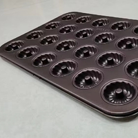 Mini moule à beignets en acier au carbone écologique, lot de 24, compatible four et lave-vaisselle