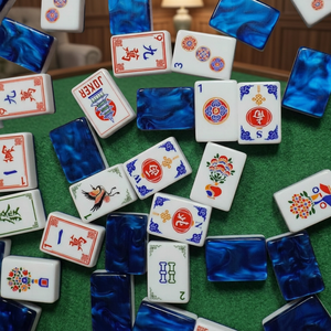 Jeu de tuiles de mahjong en acrylique, tuiles de mahjong bleues marbrées Wild Ones avec tapis pour 4 joueurs, divertissement - Product Image 4