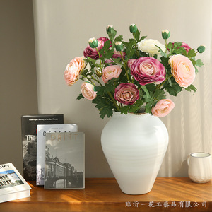 ดอกบัวประดิษฐ์ ยี่ห้อ Yihua Floral Art แบบ 4 หัว ดอกไม้ผ้าไหม ดีไซน์ทันสมัย เรียบง่าย เหมาะสำหรับตกแต่งบ้าน จัดช่อดอกไม้ - Product Image 1