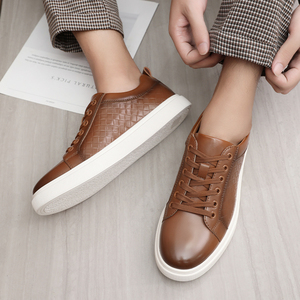 Colección de ropa de hombre 2024, zapatos formales de negocios de lujo, diseño elegante para caballeros modernos - Product Image 1