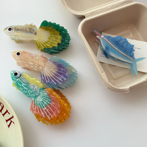 مشبك شعر نسائي كبير من Yi YHJ بطول 11 سم بتصميم كرتوني مرح على شكل سمكة وحيوان بحري من الأسيتات، مشبك شعر مخصص مع توصيل سريع - Product Image 2