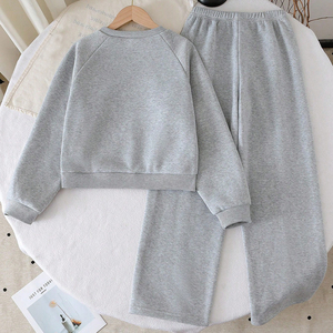 Ensemble 2 pièces chaud <span class=keywords><strong>pour</strong></span> enfant : Sweat-shirt graphique à lettres et nœud et pantalon large <span class=keywords><strong>pour</strong></span> fille, 8-12 ans, gris - Product Image 2