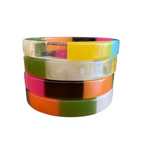 Bracelets en résine acrylique sculptée classiques, design unique orange et noir, motif floral fantaisie, bijoux unisexes, anniversaire femme - Product Image 4