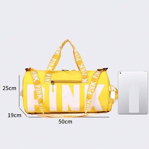 Sac de sport personnalisé avec logo, sac de voyage imperméable pour hommes et femmes - Product Image 2