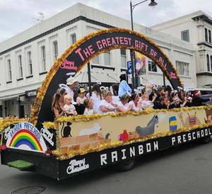 Fournitures de Noël Personnalisé Personnalisé Populaire Premium Laser Tinsel Guirlande Noël Tinsel Matériel pour Présentoirs - Product Image 5