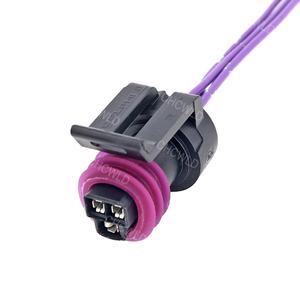 Arnés de cables de material de nailon con conector automático hembra impermeable de 3 pines 12065287 - Product Image 1