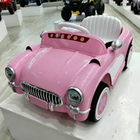 Voiture électrique télécommandée à quatre roues pour enfants, avec musique, design rétro, en plastique, pour les 1-3 ans