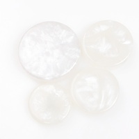 Pièces de backgammon blanc marbré de 31mm finition lisse Acey-Deucey Men Jeu de table durable jouant des pierres