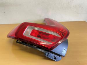 Feux arrière LED d'origine de qualité supérieure pour Volvo XC40 2018-2022, côté gauche - Product Image 4