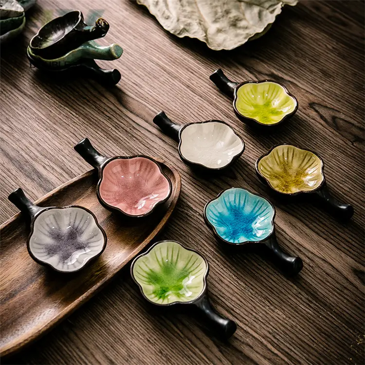 Custom Multifunctional Ceramic Sauce Dish Flower-shaped Chopstick Rest