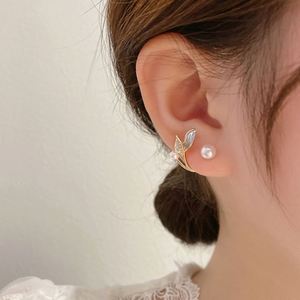2024 New Matching Personality Design Korean Silver Needle Temperament Leaves Pearl Drop <b>Earrings</b> Trendy Alloy Hook - Product Image 2
