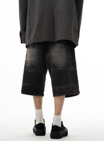 Short en jean personnalisé vintage délavé au soleil pour hommes avec broderie de singe technique de trou de couleur claire style streetwear pour l'été