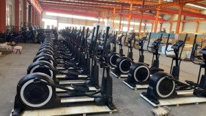 S Venta al por mayor de entrenadores elípticos magnéticos profesionales para bicicletas de entrenamiento elíptico doméstico - Product Image 3