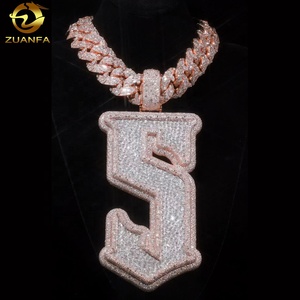 Gioielli Raffinati Personalizzati <span class=keywords><strong>in</strong></span> <span class=keywords><strong>Argento</strong></span> <span class=keywords><strong>925</strong></span>, Ciondolo Hip Hop con Lettera Iniziale Personalizzata, Diamante Moissanite - Product Image 1