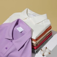Polo unisexe décontracté minimaliste 230 g/m² en coton piqué respirant, col à revers, manches courtes, personnalisable avec logo, haut basique