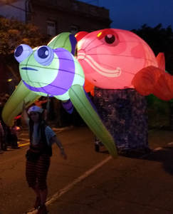 Disfraz <span class=keywords><strong>de</strong></span> títere <span class=keywords><strong>de</strong></span> <span class=keywords><strong>gusano</strong></span> <span class=keywords><strong>de</strong></span> pescado inflable, iluminación LED para espectáculo nocturno, promoción al aire libre - Product Image 5