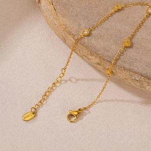 Mode féminine délicate chaîne lien Bracelet Zircon coeur breloque 18K plaqué or acier inoxydable bijoux anniversaire à la mode - Product Image 6