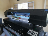 Imprimante à sublimation 1.8m têtes I3200 imprimante à sublimation textile directe à colorant Guangzhou Chine prix d'usine