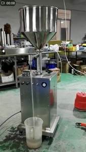 Máquina de Llenado Neumática Vertical para Líquidos, Salsas, Pastas, Cremas y Fluidos de Alta Viscosidad, Llenado Cuantitativo - Product Image 2