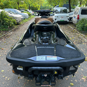 Moto d'acqua usata Sea-Doo GTX Limited >300 CV in fibra di vetro, sovralimentata, con sistema di raffreddamento a circuito chiuso IBR, Eco/Sport, poche ore di utilizzo - Affrettatevi! - Product Image 3