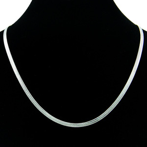 Collar de cadena de serpiente de acero de titanio simple, chapado en plata, diseño popular, collares para mujer, joyería de moda, gran venta. - Product Image 1