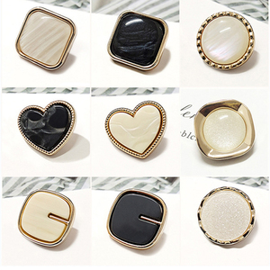 Cổ Điển Cổ Điển Sang Trọng May Nhựa Áo Tùy Chỉnh Thương Hiệu Nút Ngọc Trai Chân Nút Cho Áo - Product Image 3