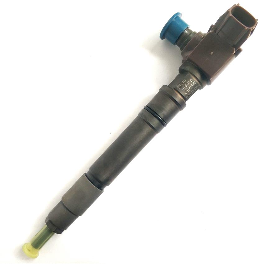 Original Diesel Common Rail Fuel Injector 23670-0E010 295700-0550  23670-0E020 295700-0560  For Toyota Hilux 1GD
