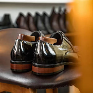 Vente en gros de chaussures Oxford de luxe de haute qualité, fabriquées à la main, style italien, en cuir de vache, à lacets, prix d'usine - Product Image 4
